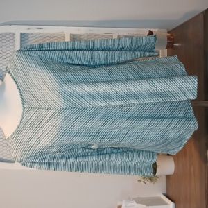 Van Heusen 3/4 length scoop next shirt